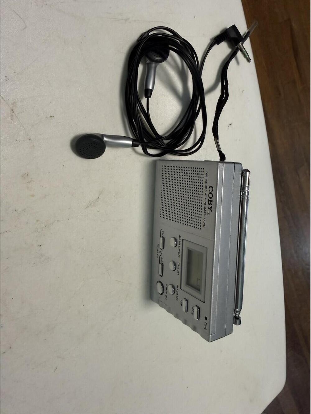 Coby CX53 Digital Display Mini Am/fm Radio &Alarm Clock  W/Headphoes , Works